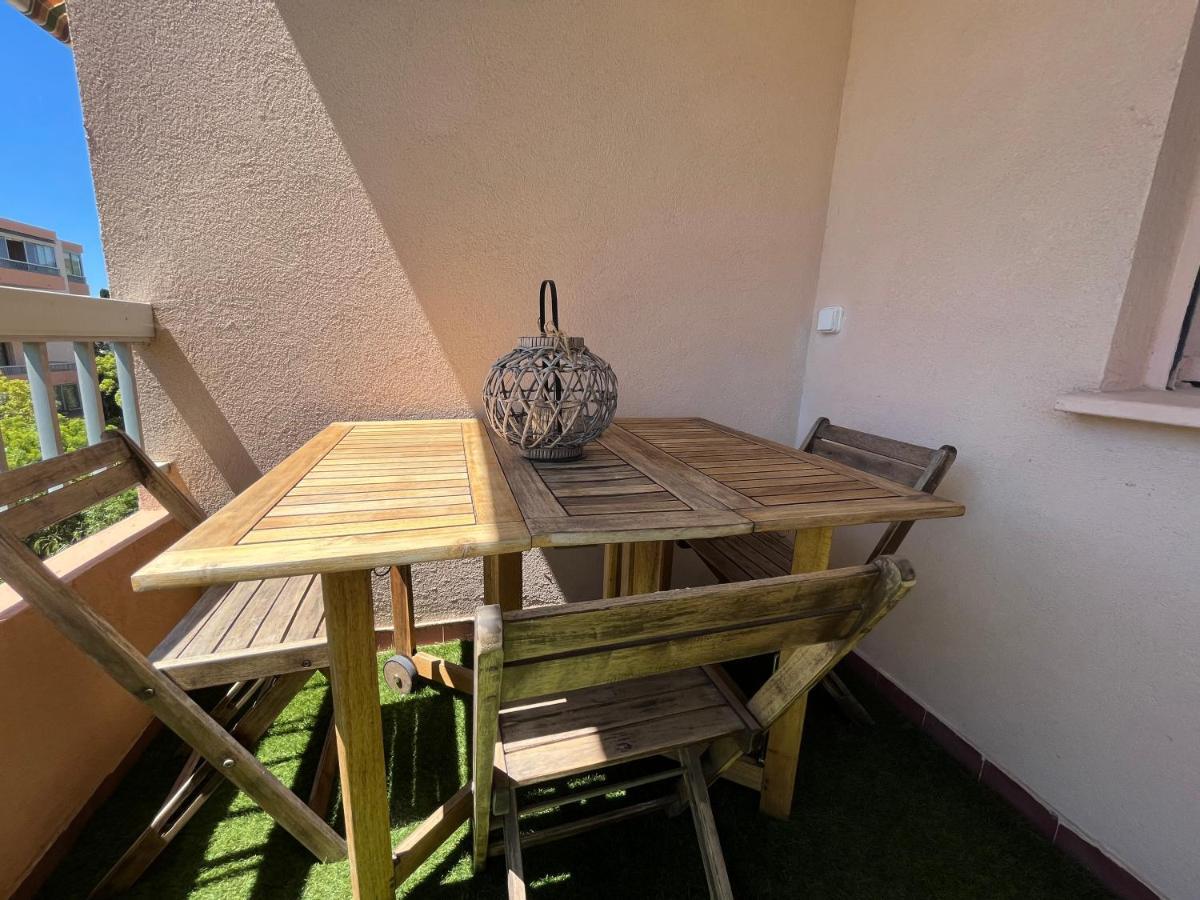 Chez Mel Et Manu Lägenhet Sanary-sur-Mer Exteriör bild